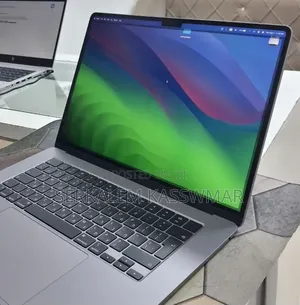 New Laptop Apple MacBook Air 2024 M3 8GB Apple M3 SSD 512GB
