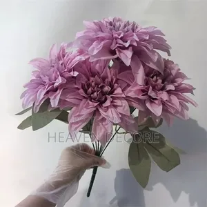 Artificial Flowers (አበባዎች)