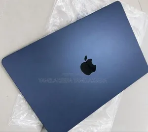 New Laptop Apple MacBook Air 2023 M2 8GB Apple M2 SSD 512GB