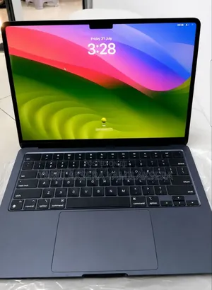 New Laptop Apple MacBook Air 2023 M2 8GB Apple M2 SSD 512GB