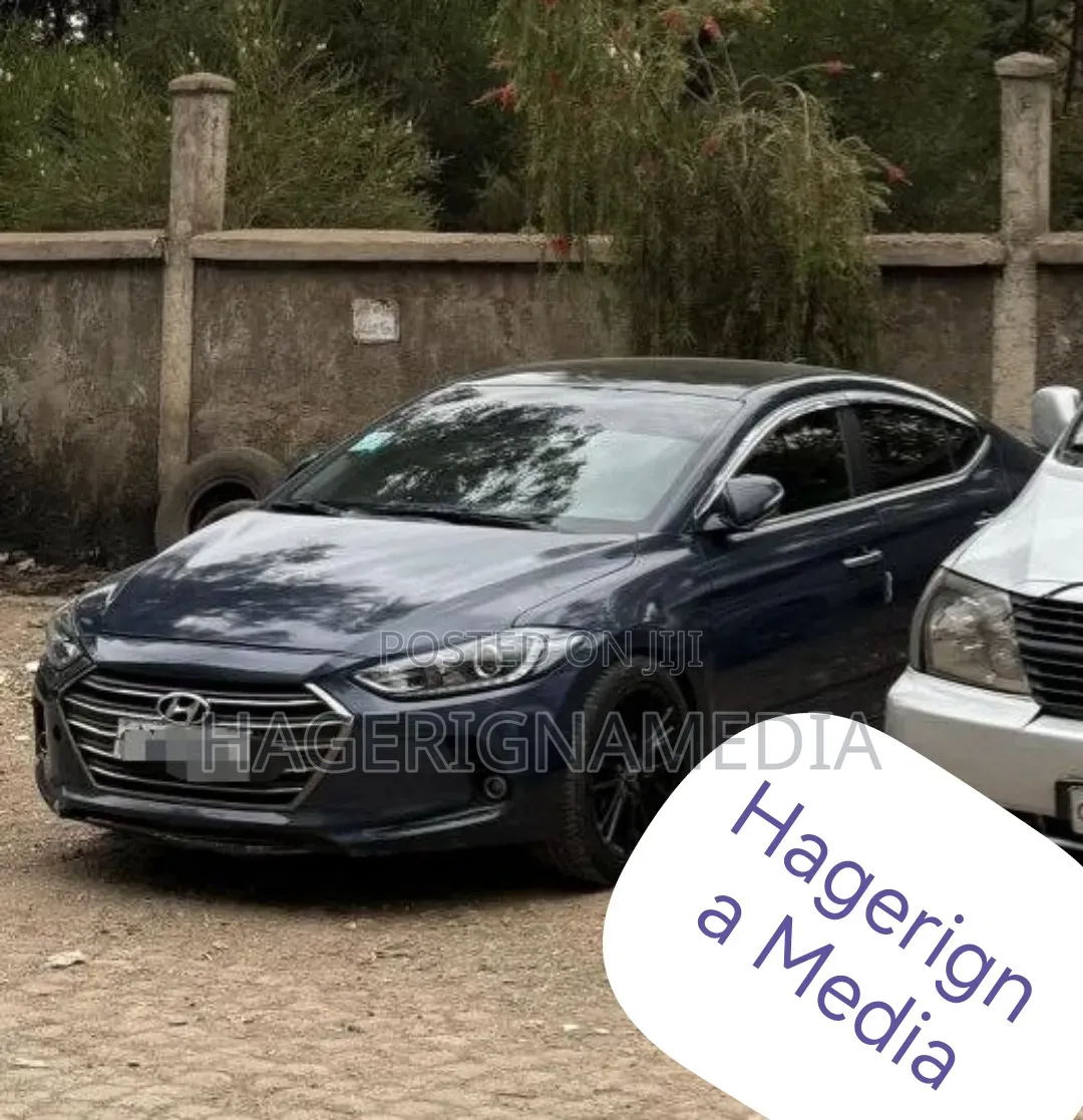 Hyundai Avante 2017 Blue