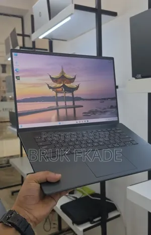 New Laptop Dell Inspiron 15 16GB Intel Core i7 SSD 512GB