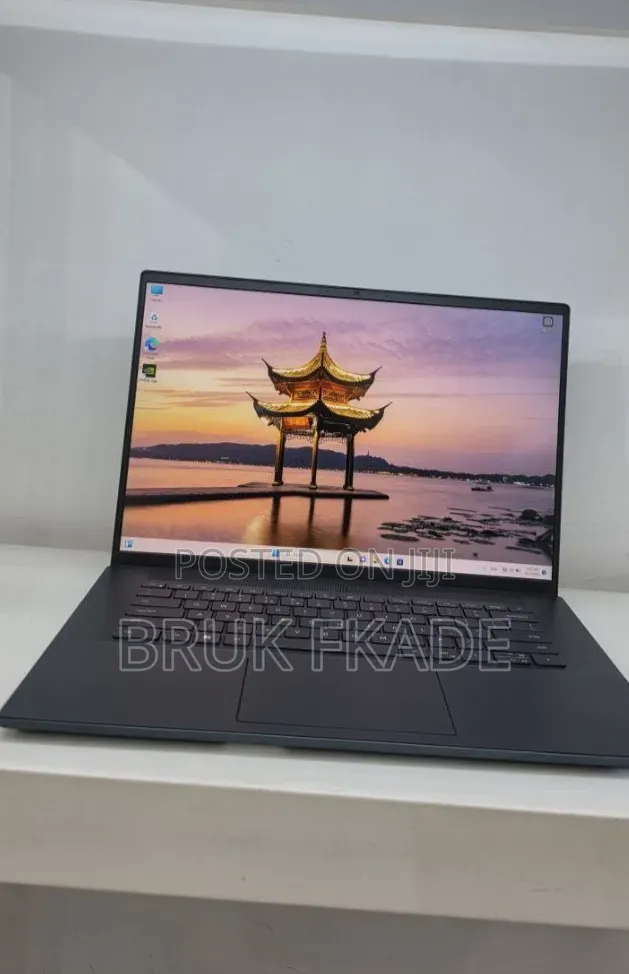 New Laptop Dell Inspiron 15 16GB Intel Core i7 SSD 512GB