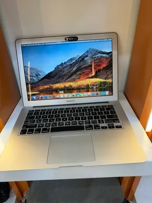 New Laptop Apple MacBook Air 2017 8GB Intel Core i5 SSD 256GB
