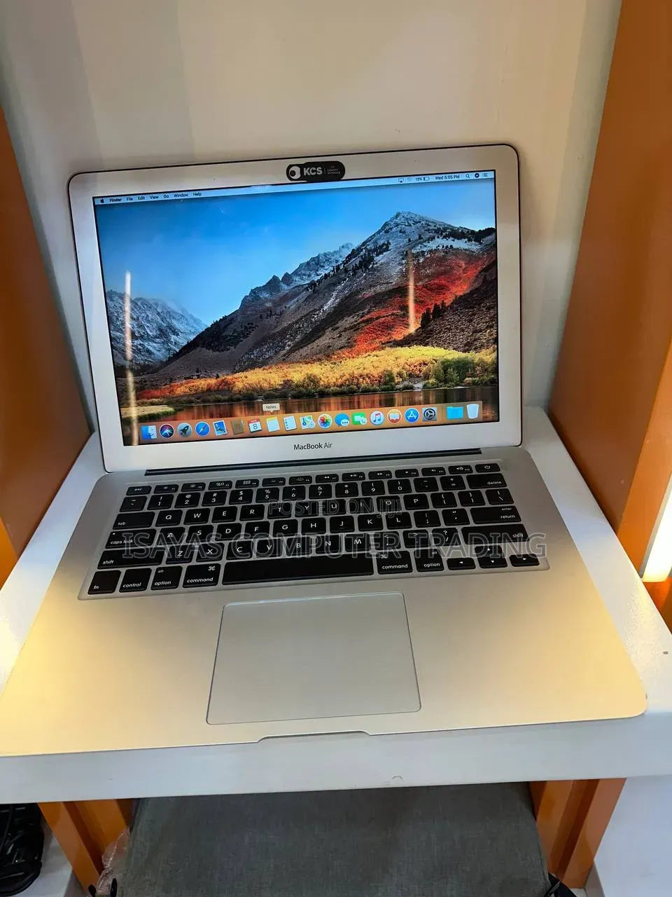 New Laptop Apple MacBook Air 2017 8GB Intel Core i5 SSD 256GB