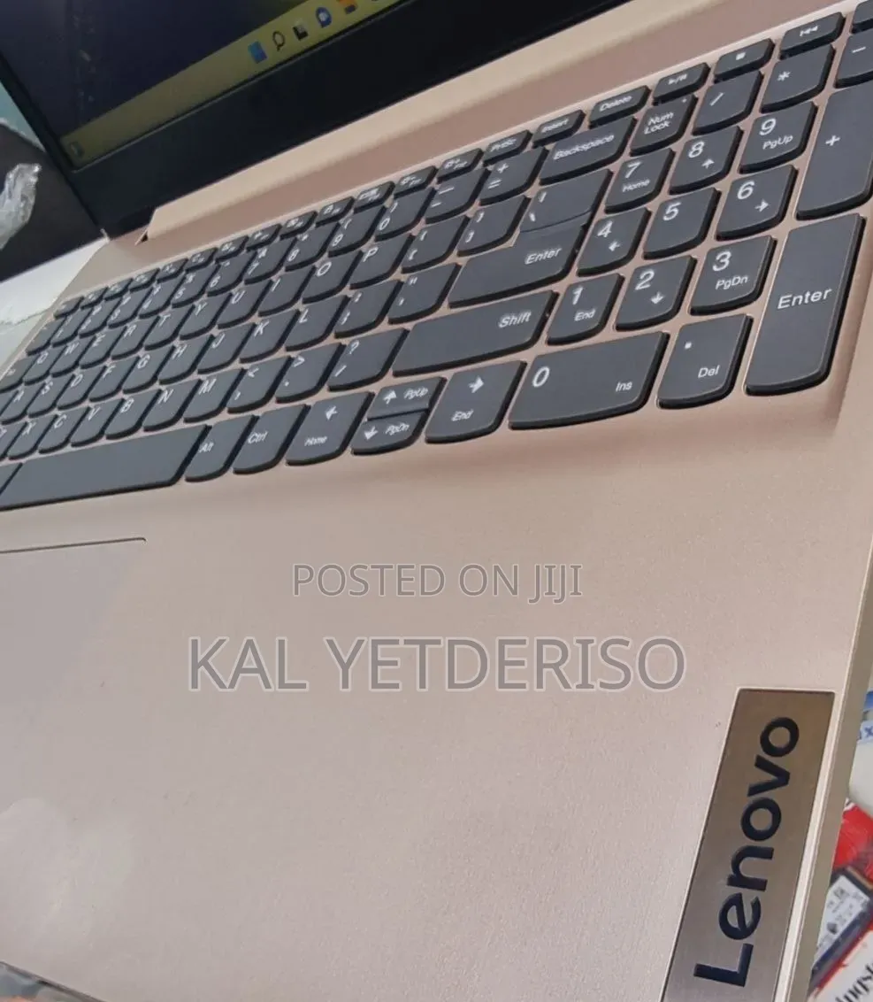 New Laptop Lenovo Ideapad 3 8GB Intel Core i3 SSD 256GB