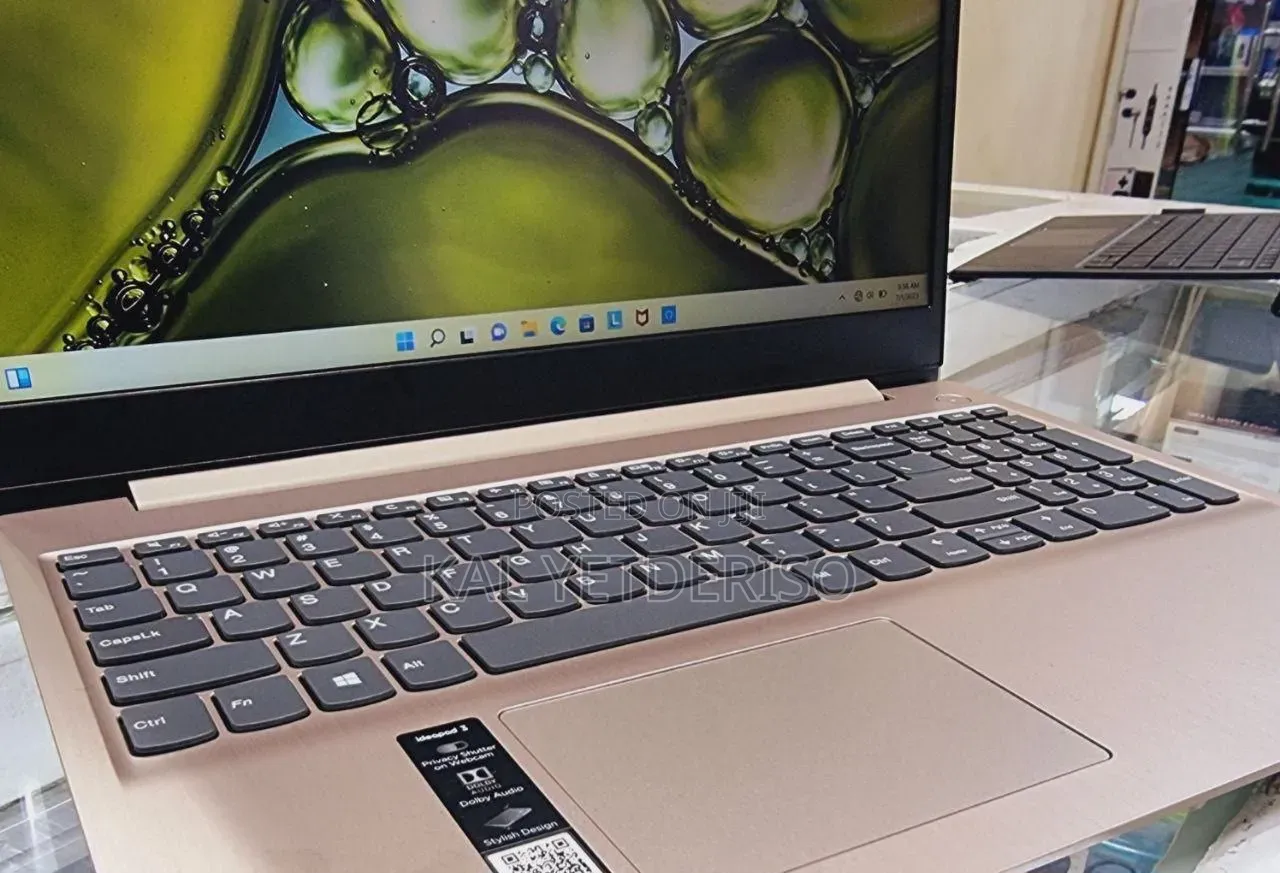 New Laptop Lenovo Ideapad 3 8GB Intel Core i3 SSD 256GB