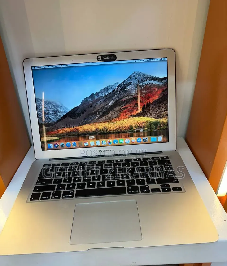 New Laptop Apple MacBook Air 2017 8GB Intel Core i5 SSD 256GB