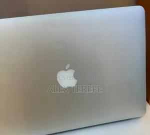 New Laptop Apple MacBook Air 2017 8GB Intel Core i5 SSD 256GB