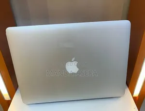 New Laptop Apple MacBook Air 2017 8GB Intel Core i5 SSD 256GB
