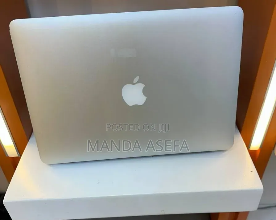 New Laptop Apple MacBook Air 2017 8GB Intel Core i5 SSD 256GB