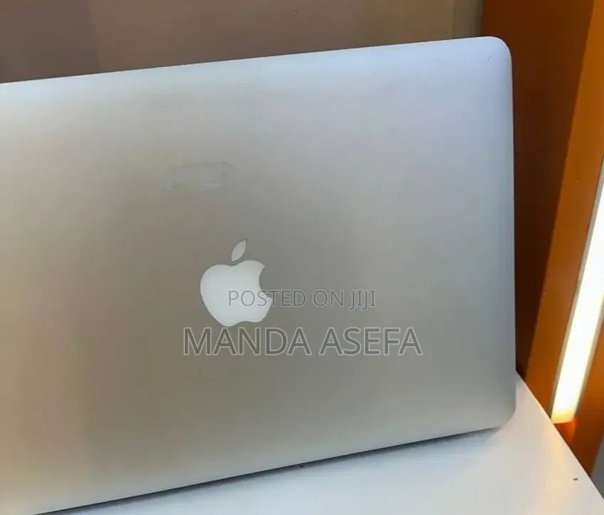New Laptop Apple MacBook Air 2017 8GB Intel Core i5 SSD 256GB