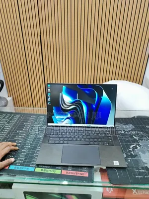 New Laptop Dell XPS 15 16GB Intel Core i7 SSD 512GB