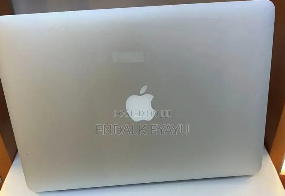 New Laptop Apple MacBook Air 2017 8GB Intel Core i5 SSD 256GB