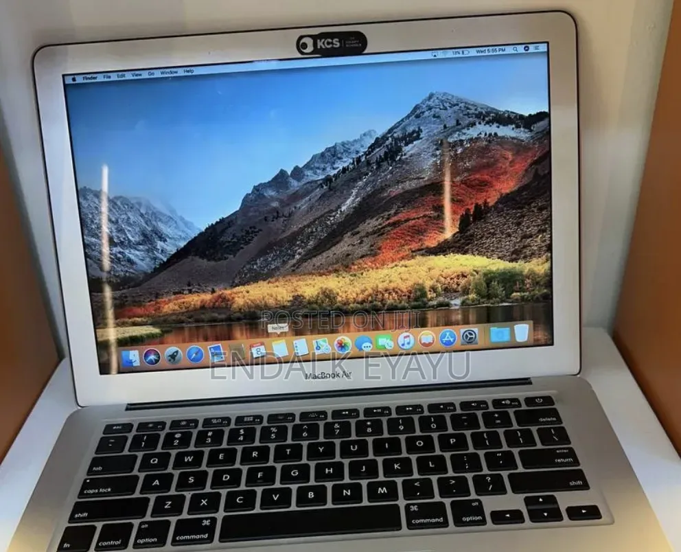 New Laptop Apple MacBook Air 2017 8GB Intel Core i5 SSD 256GB