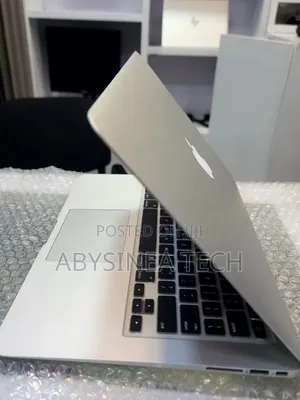 New Laptop Apple MacBook Air 2017 8GB Intel Core i5 SSD 128GB