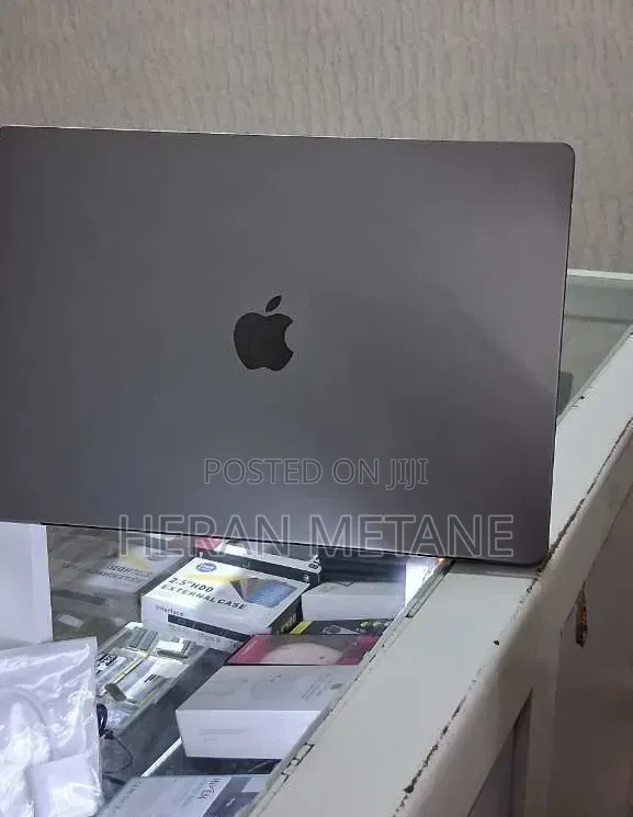 New Laptop Apple MacBook Pro 2021 M1 32GB Apple M1 Max SSD 1T