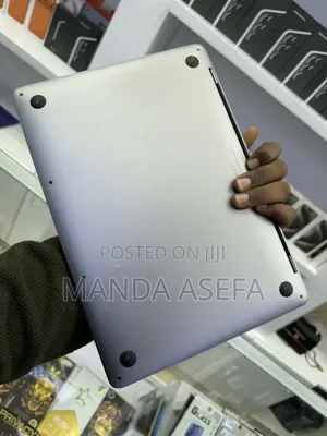 New Laptop Apple MacBook Air 2020 M1 16GB Apple M1 SSD 256GB