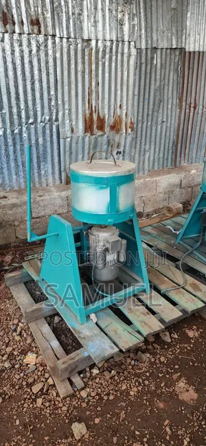 Onion Grinding (ሽንኩርት መፍጫ ማሽን