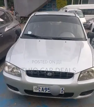 Hyundai Accent Automatic 2000 Silver