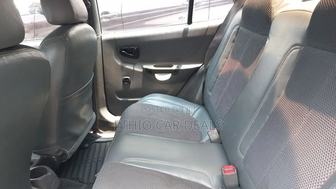 Hyundai Accent Automatic 2000 Silver