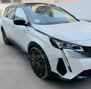 Peugeot 5008 2022 White