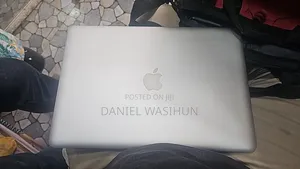 New Laptop Apple MacBook 2011 4GB Intel Core i7 SSD 500GB