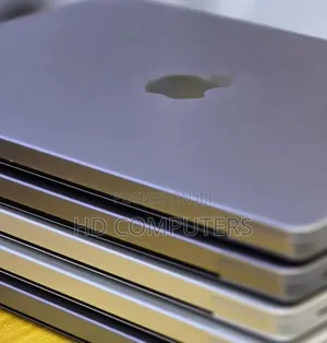 New Laptop Apple MacBook Pro 2021 M1 32GB Apple M1 Pro SSD 512GB