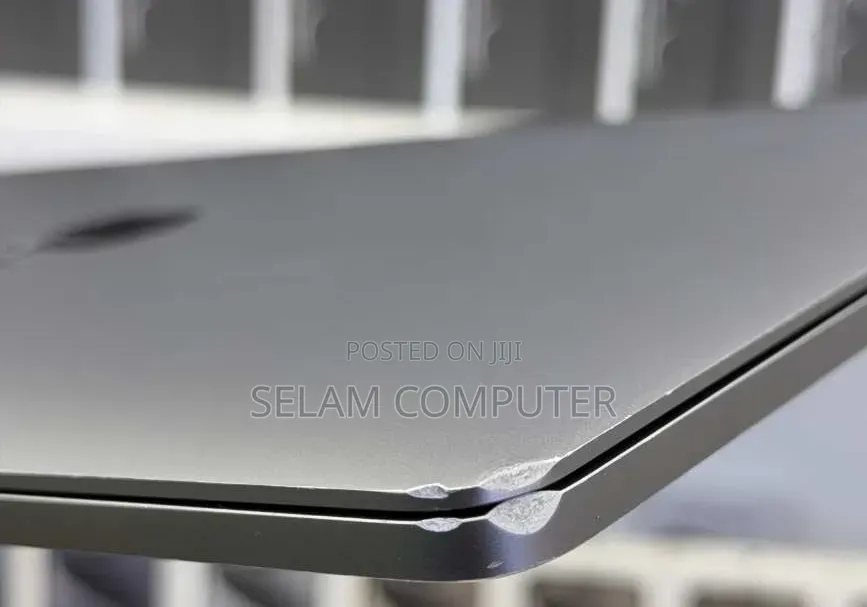 New Laptop Apple MacBook Pro 2021 M1 16GB Apple M1 SSD 256GB