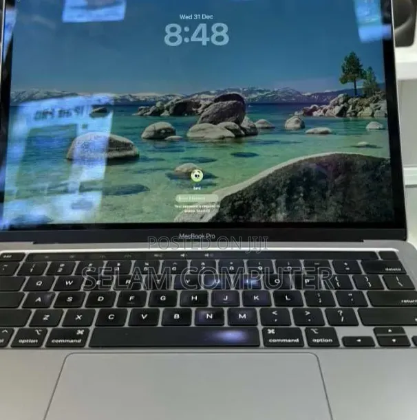 New Laptop Apple MacBook Pro 2021 M1 16GB Apple M1 SSD 256GB