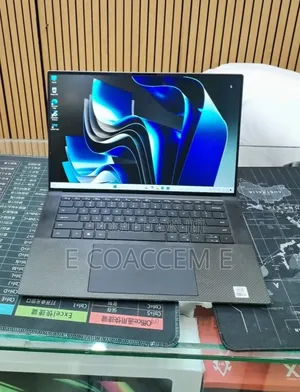 New Laptop Dell 16GB Intel Core i7 SSD 512GB