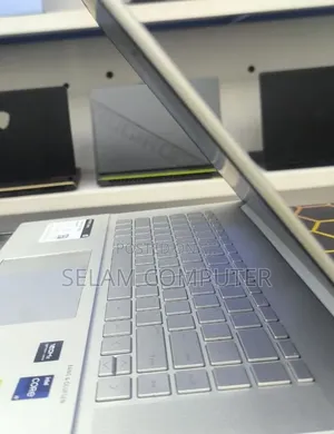 New Laptop HP Envy 14 16GB Intel Core i9 SSD 1T
