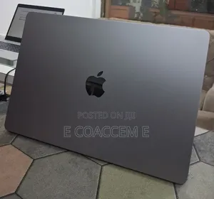 New Laptop Apple MacBook 8GB Apple M3 SSD 512GB