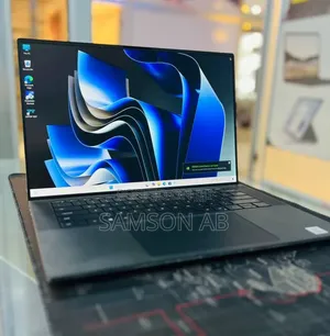 New Laptop Dell XPS 15 16GB Intel Core i7 SSD 512GB