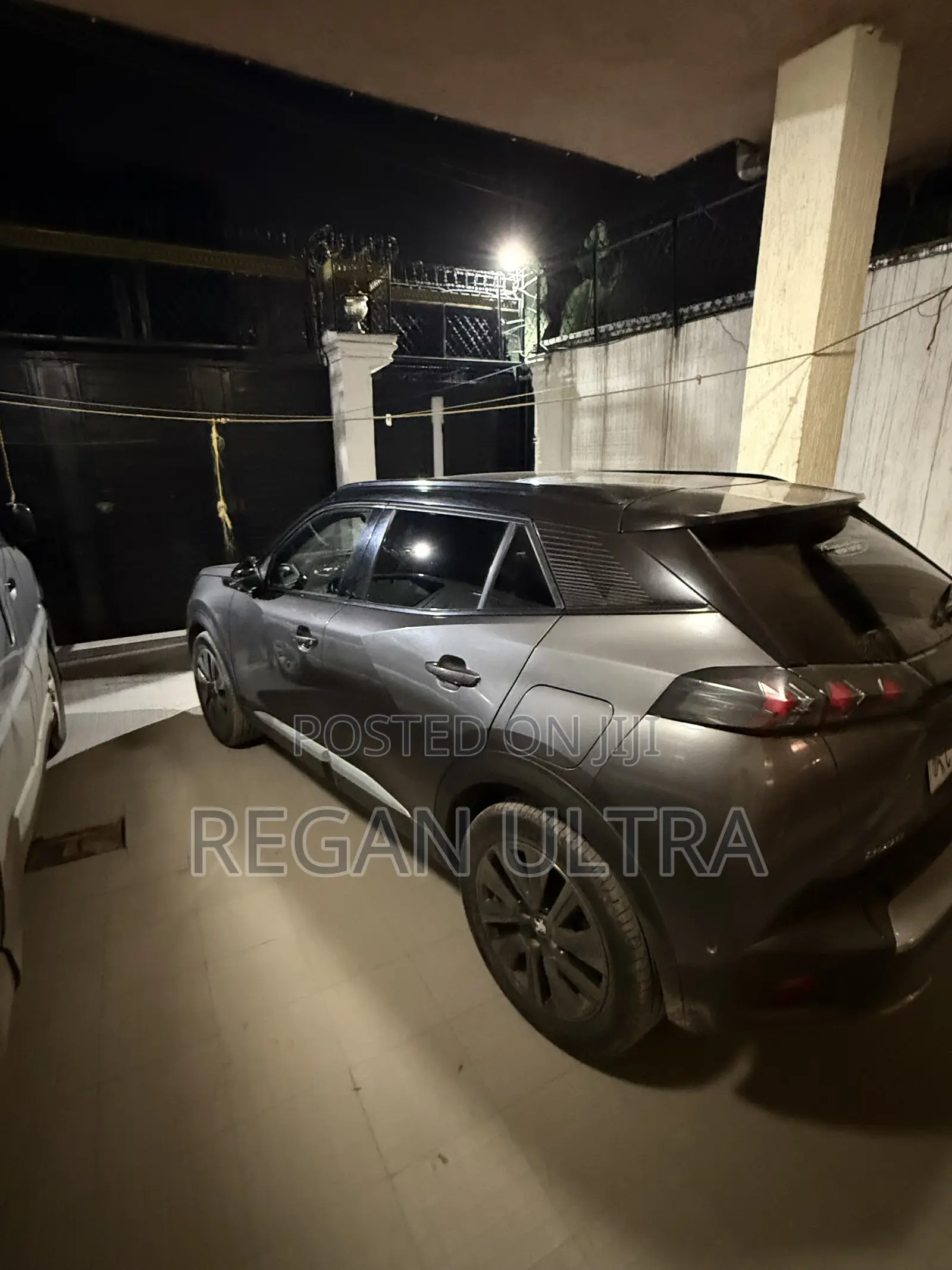 Peugeot 2008 2022 Gray