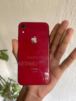 Apple iPhone XR 64 GB Red