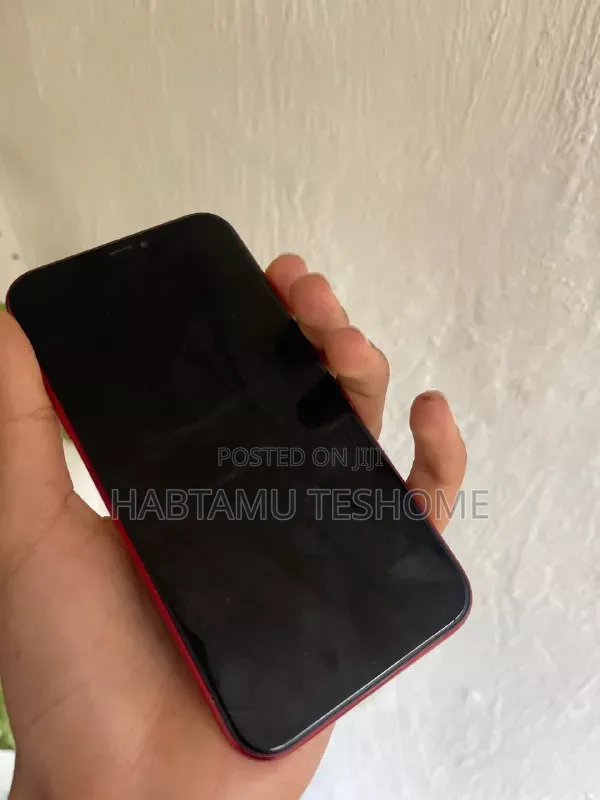 Apple iPhone XR 64 GB Red