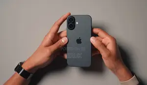 New Apple iPhone 16 128 GB Black