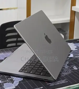 New Laptop Apple MacBook Pro 2023 M3 8GB Apple M3 Pro SSD 512GB