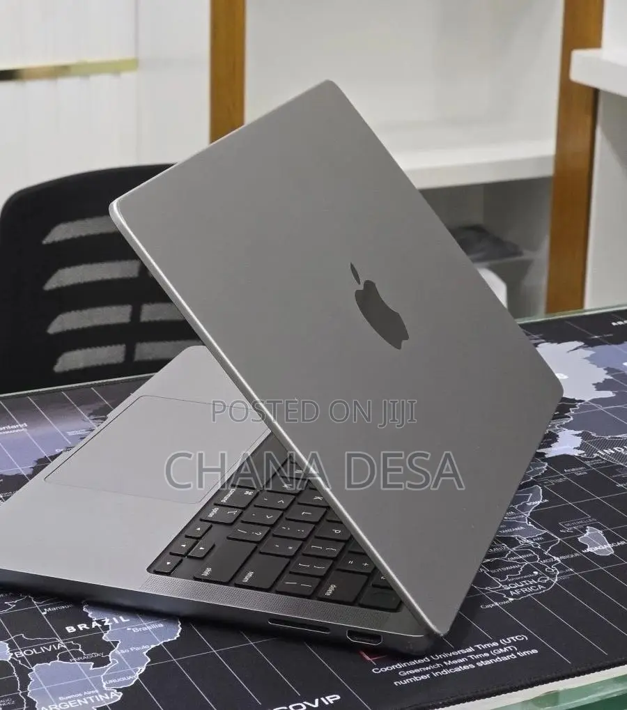 New Laptop Apple MacBook Pro 2023 M3 8GB Apple M3 Pro SSD 512GB
