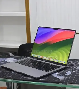 New Laptop Apple MacBook Pro 2023 M3 8GB Apple M3 Pro SSD 512GB