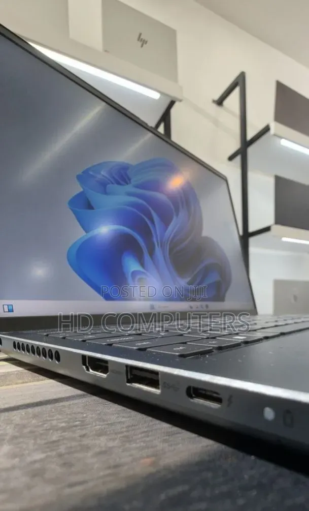 New Laptop Dell Inspiron 15 16GB Intel Core i7 SSD 512GB