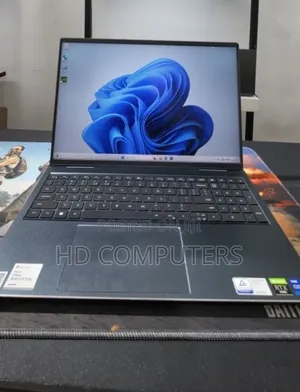 New Laptop Dell Inspiron 15 16GB Intel Core i7 SSD 512GB