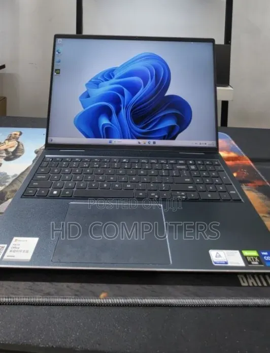 New Laptop Dell Inspiron 15 16GB Intel Core i7 SSD 512GB