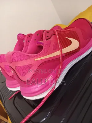 Nike Dual Fashion