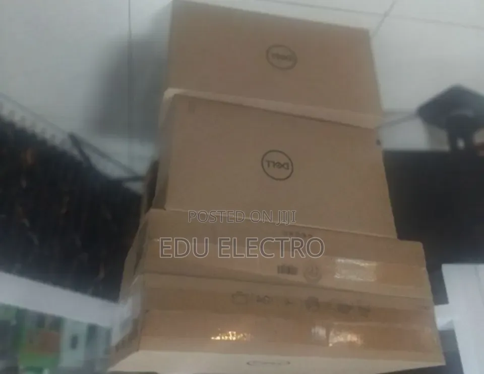 New Laptop Dell G15 5530 8GB Intel Core i5 SSD 1T