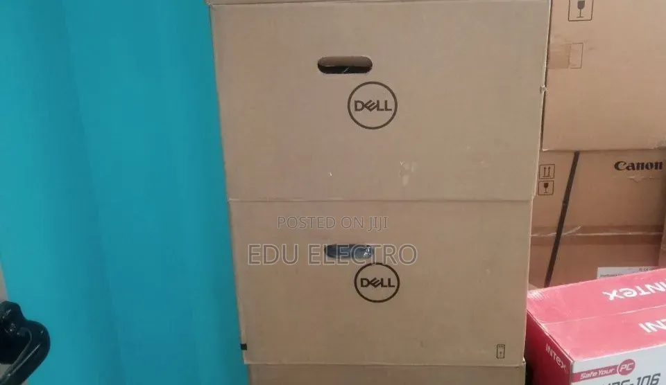 New Laptop Dell G15 5530 8GB Intel Core i5 SSD 1T