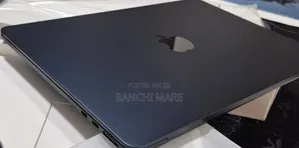 New Laptop Apple MacBook Air 2022 M2 8GB Apple M2 SSD 256GB