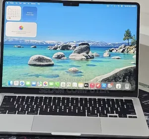 New Laptop Apple MacBook Air 2024 M3 16GB Apple M3 SSD 256GB