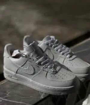 Nike Air Force Low